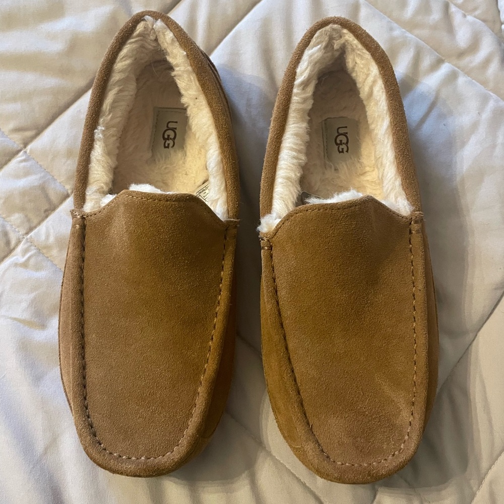 UGG Men's Tan Suede Ascot Slippers Loafers